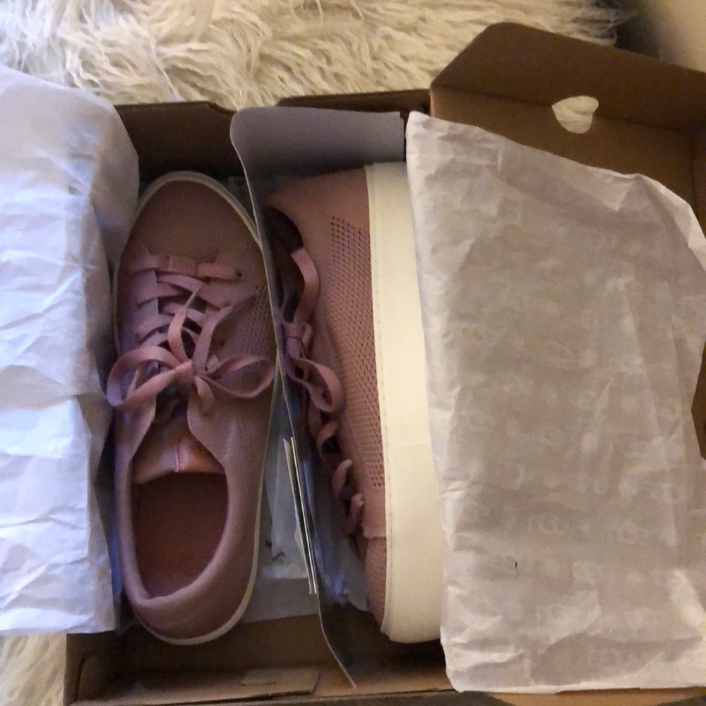 UGG sneaker